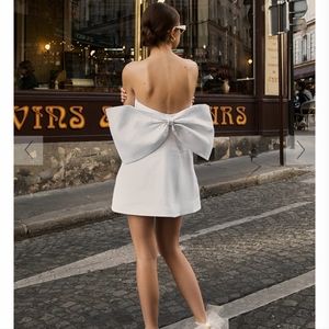 NWT AISLE WHITE LINEN BACK BOW DRESS, U.S. SIZE 2